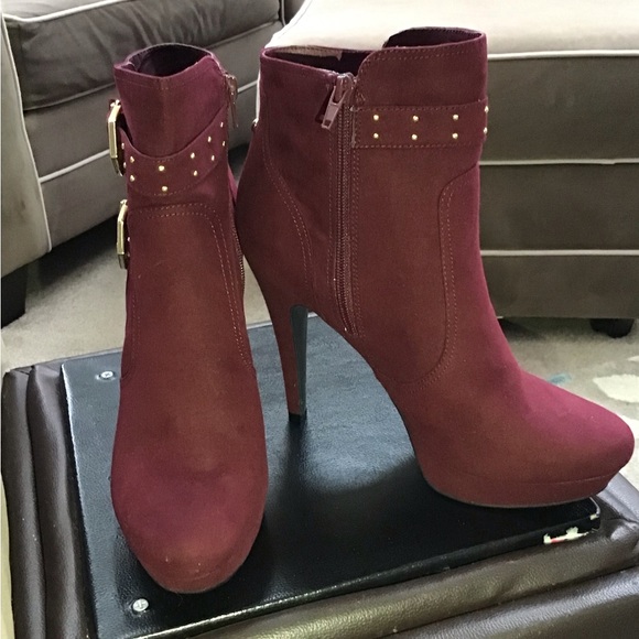 G by Guess Dalli Side Buckle Stiletto Ankle Bootees - Picture 11 of 13